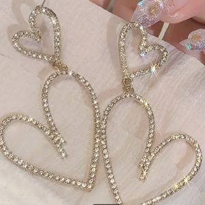 Heart dangle rhinestone earrings